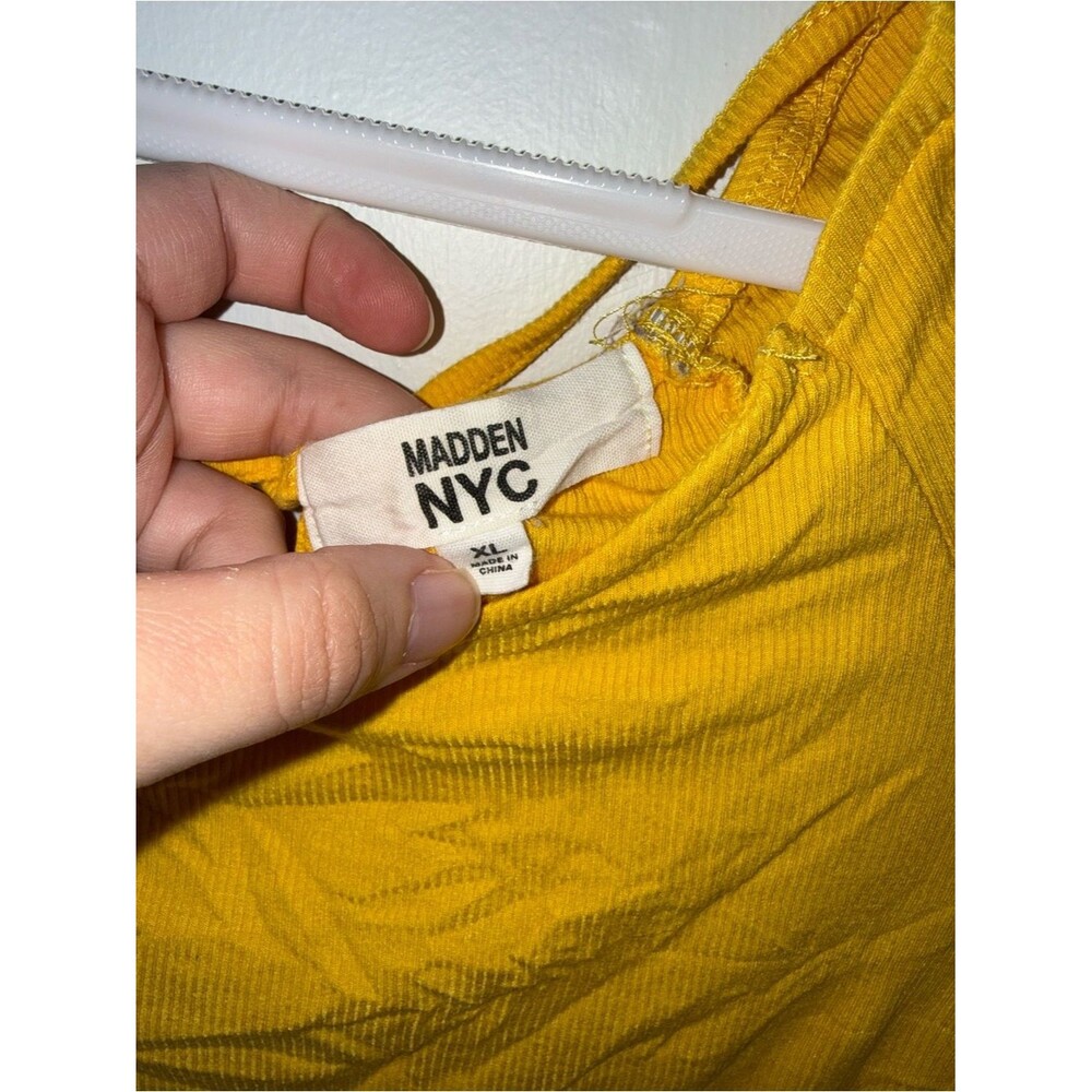 Madden NYC Yellow Ribbed Cinched Side Crop Top XL - Picture 3 of 6